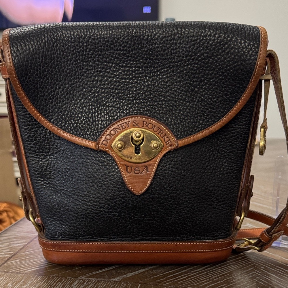 Vintage Dooney & Bourke Calvary Spectator Black and Tan Leather Messenger Bag
